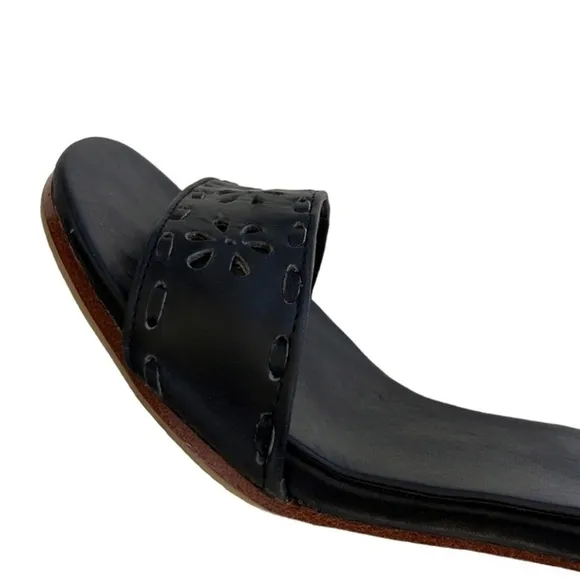 EUC ELF Leather Heeled Whipstitch Sandals Black Size 7.5