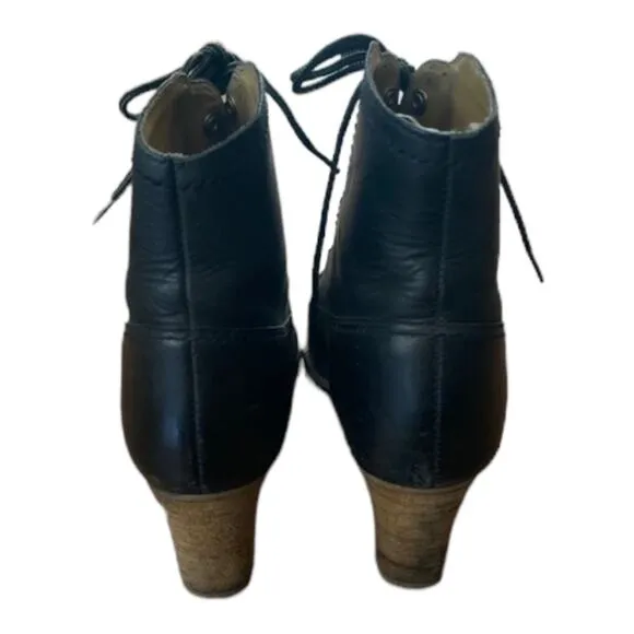 Euro Club Vintage lace up design leather boots made in Brazil black size 8.5