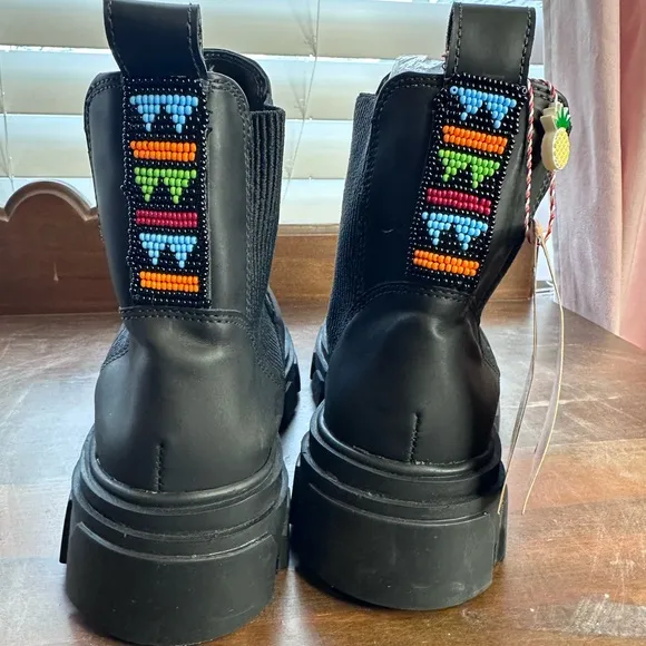 Farm Rio 8.5 EU 39.5 Black Chunky Chelsea Boots with Colorful Beaded Pull Tabs