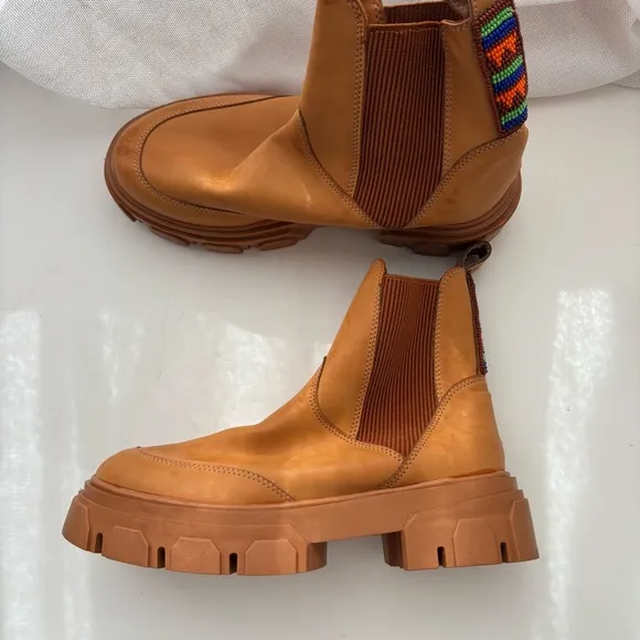 Farm Rio Lug Sole Chelsea Boots Platform Brown Beaded Tab Sz 39/US9