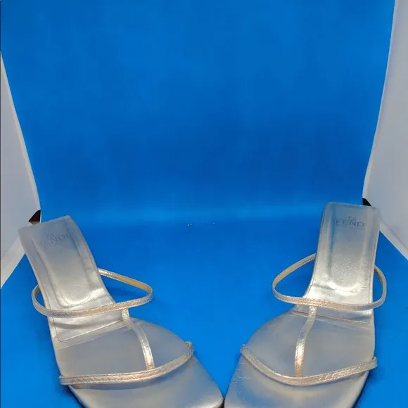 Fendi silver leather 38 1/2 lucite heeled sandals