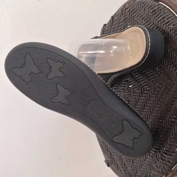 Fidelio Hallux Fabia Leather Sandals  Women's Euro Size 42