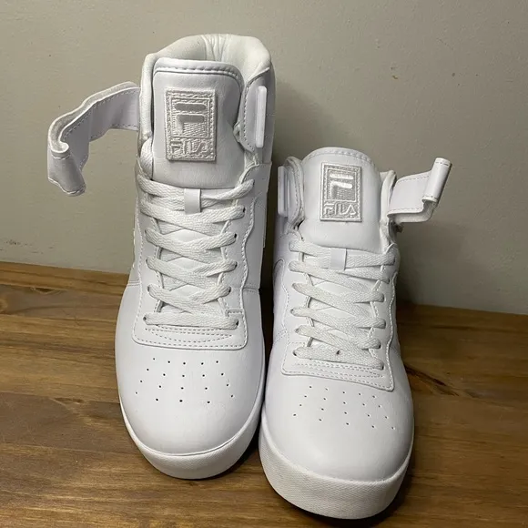 Fila Vulc 13 Men’s White Hi-Top Lace Up Basketball Shoes Sneakers Size:11