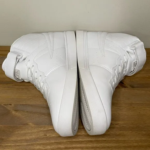 Fila Vulc 13 Men’s White Hi-Top Lace Up Basketball Shoes Sneakers Size:11