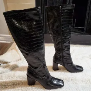 FRANCO Sarto tall faux crocodile chunky heeled contemporary boots sizes 9.5, 10