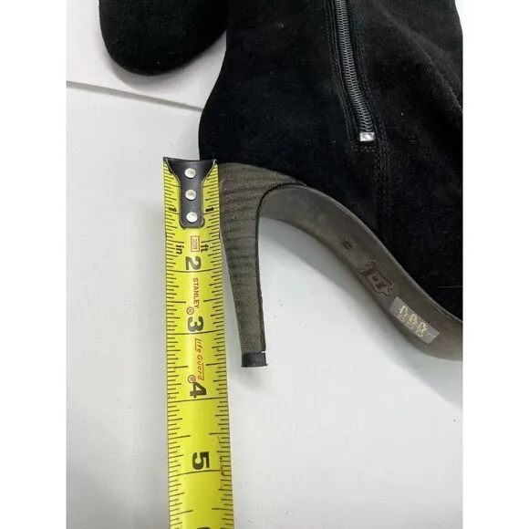 Free People Black Suede Slouch Ankle Pointed Toe Booties Size 40 EU 10 US Heel