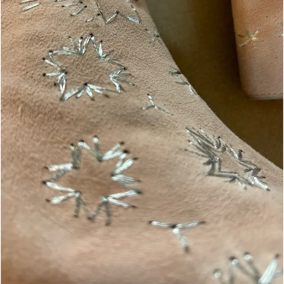 Free People Bowers Cowgirl Boots NWT Powder Pink Suede Celestial