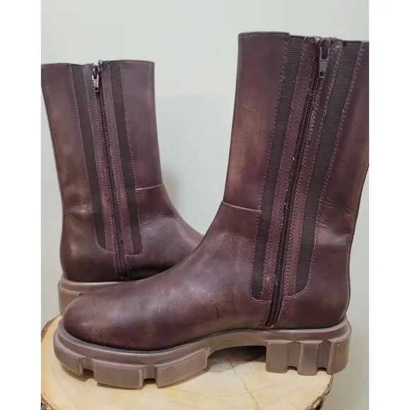 Free People × Brooks Chelsea Boots