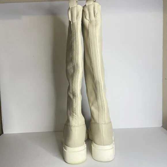 FREE PEOPLE Brooks Tall Leather Chunky Lug Sole Boot In Chalk Sz 6