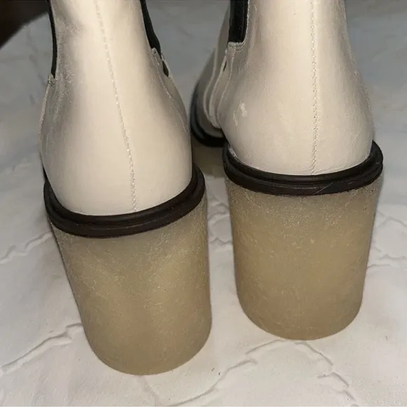 Free people Cream Ankle Chunky Heel Boots(Size 38.5/8.5)