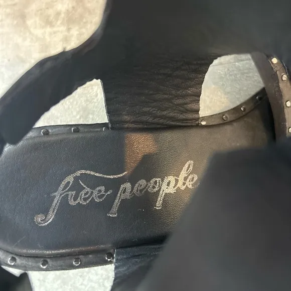 Free People Happiness Studded Leather Gladiator Block Heel Sandals Size 8.5