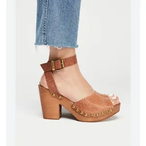 Free People Pasadena Brown Bronze Studded Platform Clog Sandals
