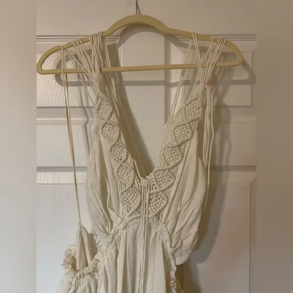 Free People Rare Crochet V-Neck Sweetheart Tiered Mini Sundress, White, Sz L NWT