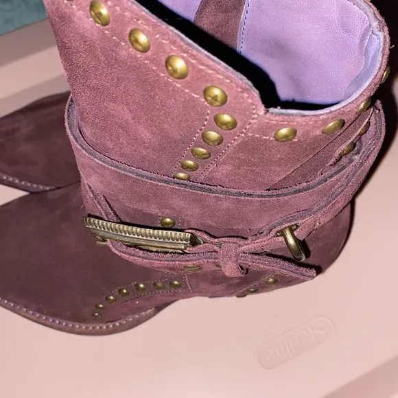 Free People western pointed toe wine colored Billy boots