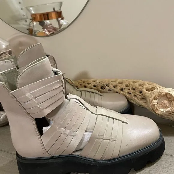 Free People Hydra HuaracheLugged Edgy Moto Zip Boots size 8 NWOB