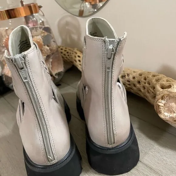 Free People Hydra HuaracheLugged Edgy Moto Zip Boots size 8 NWOB