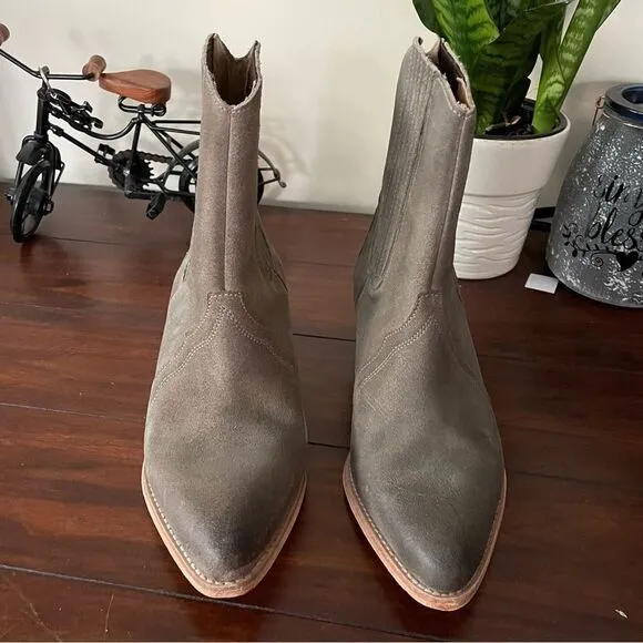 FREE PEOPLE New Frontier Chelsea Leather Boots Washed Taupe Pointed Toe 7.5 NEW!