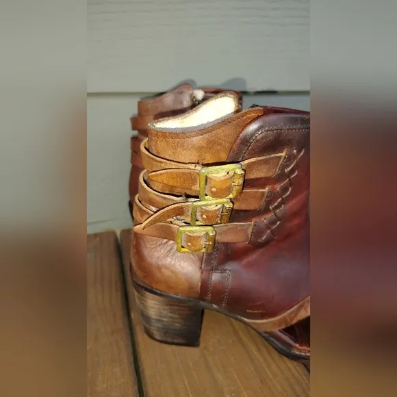 Freebird By Steven PERU Leather Ankle Bootie Size 9 Brown Distressed Peep Toe