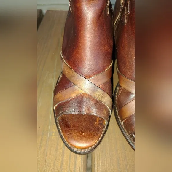 Freebird By Steven PERU Leather Ankle Bootie Size 9 Brown Distressed Peep Toe