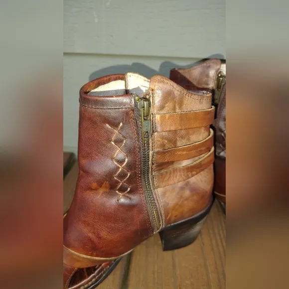 Freebird By Steven PERU Leather Ankle Bootie Size 9 Brown Distressed Peep Toe