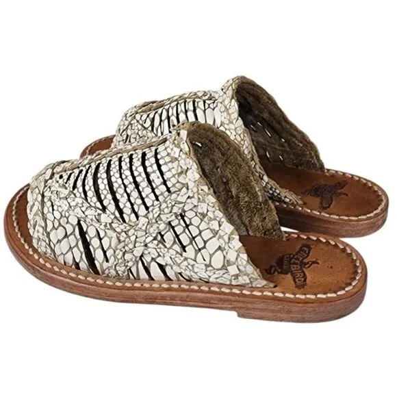 Freebird- Willow Women's White &amp; Brown Leather Sandals Distressed, Size 7