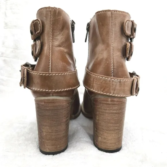 FREEBIRD Women's Bolo Ankle Boots Tan Leather Side Zip Western Block Heel Sz9