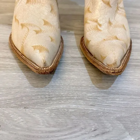 Frida Cuadra Pointed Toe Western Boots