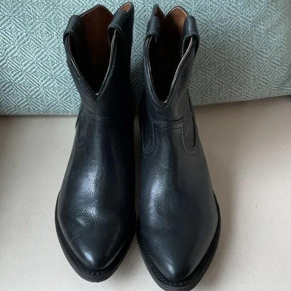 🆕Frye Billy Short Boot