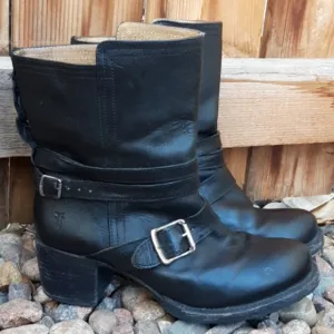 Frye black leather buckle boots w/ chunky heels