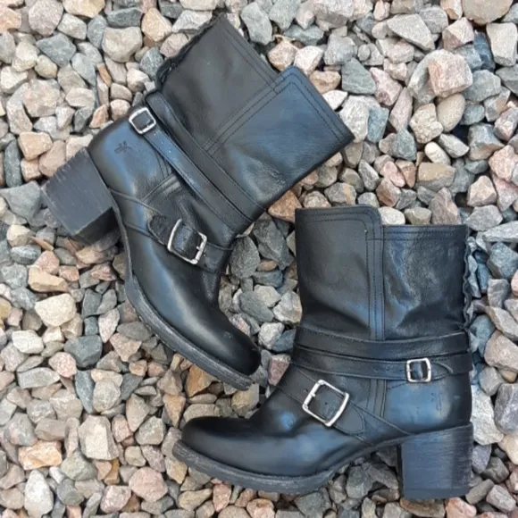 Frye black leather buckle boots w/ chunky heels