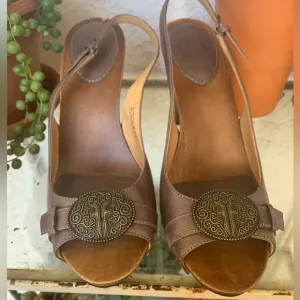 Frye Dolly Wood Block heels - size 7