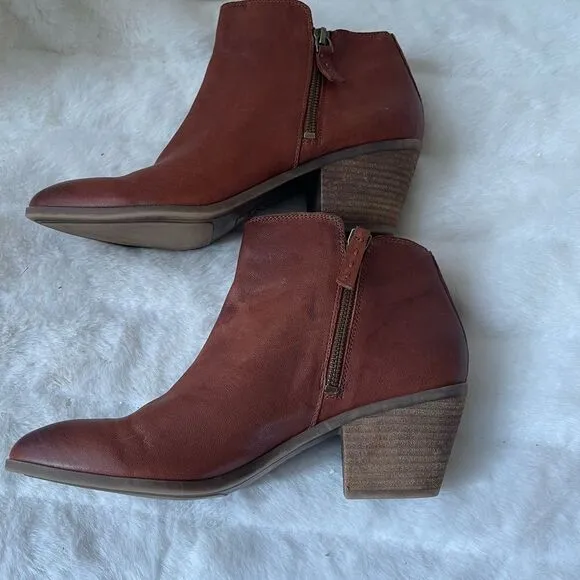 Frye Judith double zip ankle boots tan color pointed toe size 9.5