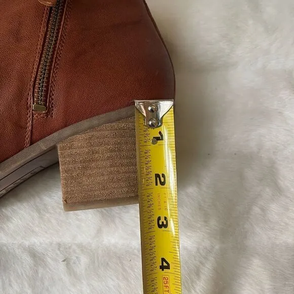 Frye Judith double zip ankle boots tan color pointed toe size 9.5