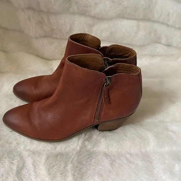Frye Judith double zip ankle boots tan color pointed toe size 9.5