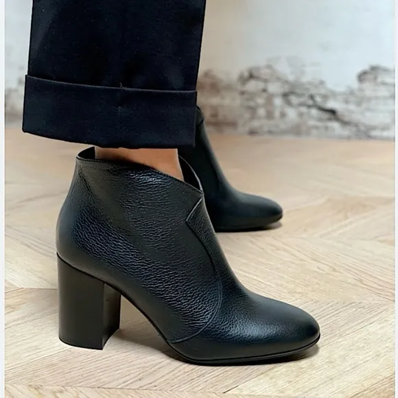 Frye Nora Zip Short Boots Modern Western Classic Heel Ankle Boots Black Leather