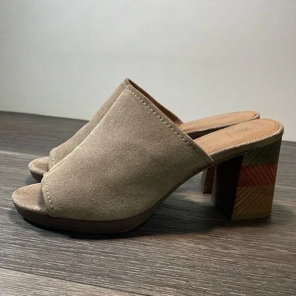 Frye suede leather sandals woman’s size 9.5