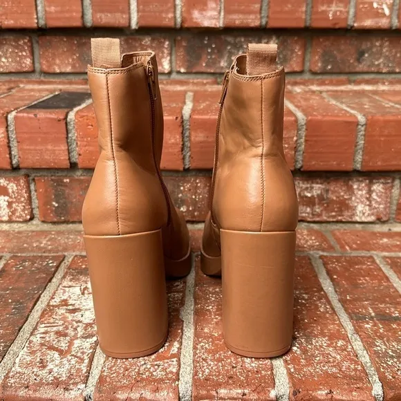 Gianni Bini Ah Mazed Tan Leather Platform Block Heel Chelsea Boots Size 10