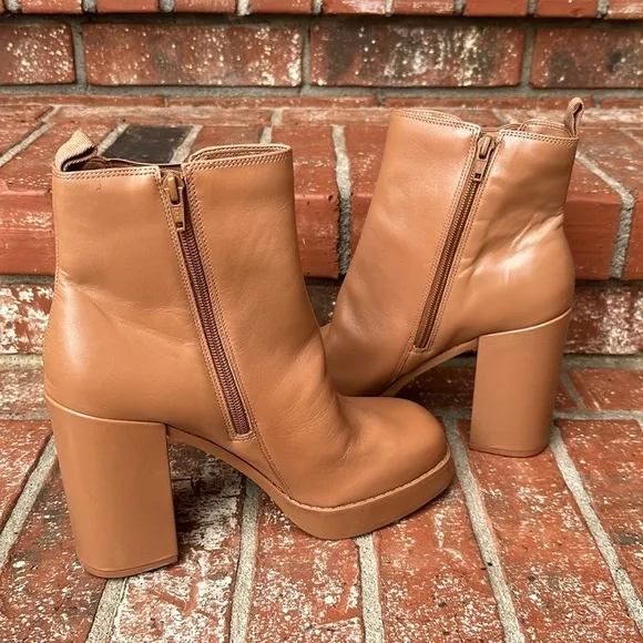 Gianni Bini Ah Mazed Tan Leather Platform Block Heel Chelsea Boots Size 10