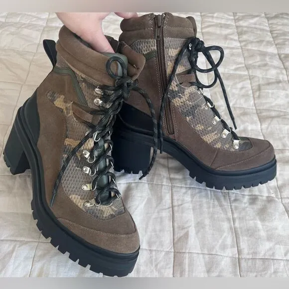 Gianni Bini Camo Lace Up Combat Chunky Heeled Boots Streetwear Gorpcore - 8.5