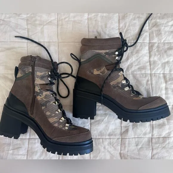 Gianni Bini Camo Lace Up Combat Chunky Heeled Boots Streetwear Gorpcore - 8.5