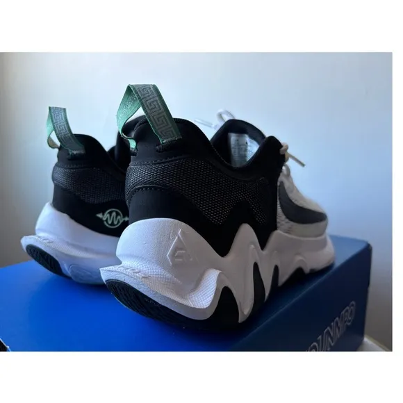Giannis Immortality 2 Nike Basketball Sneakers