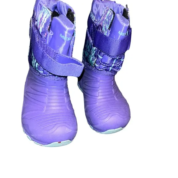 Girls Merrell toddler Snow Quest Lite Waterproof snow boots size 5 purple