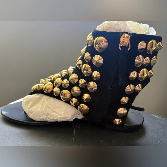 Giuseppe Zanotti Women's Black Studded Sandals 37