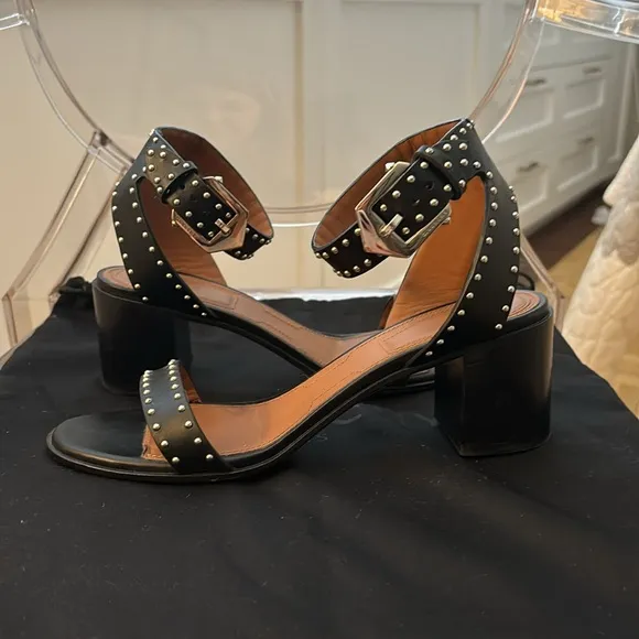 Givenchy Elegant Stud Leather Sandals