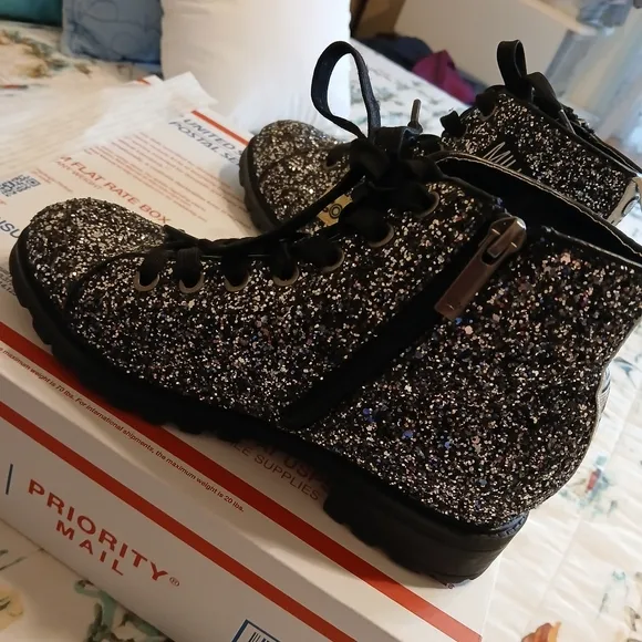 🧭GLITTER ankle boots excellent condition 3