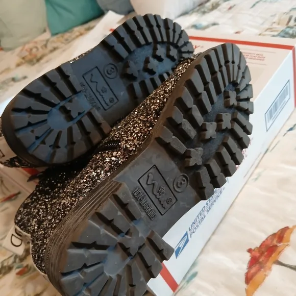 🧭GLITTER ankle boots excellent condition 3