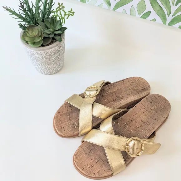 Gold Cork Lilly Pulitzer slide sandals size 8