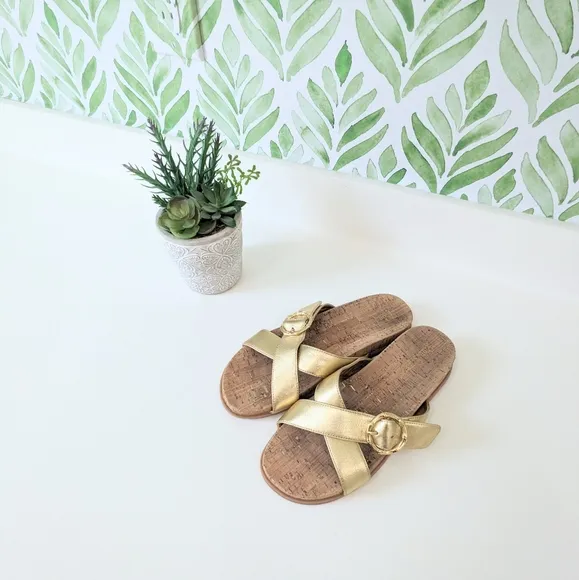 Gold Cork Lilly Pulitzer slide sandals size 8