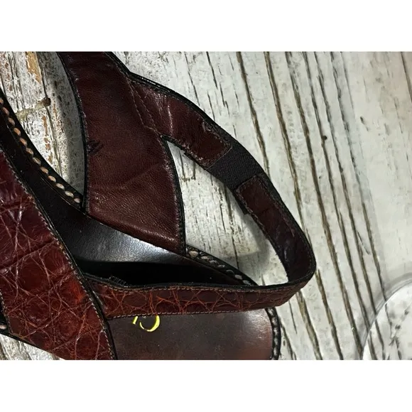 Gucci Women's Brown Leather Sandals