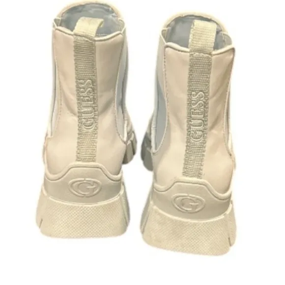 Guess Chelsea Boots Platform Lug Sole Ankle Booties Light Blue Size 5M